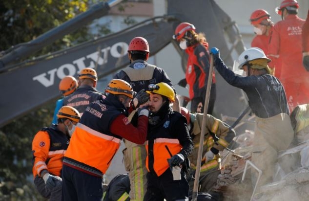 Reuters'ın gözünden İzmir'deki 'İsimsiz kahramanlar' 10