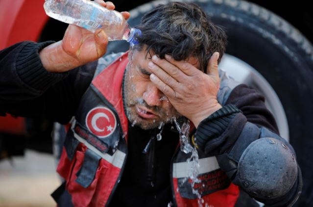 Reuters'ın gözünden İzmir'deki 'İsimsiz kahramanlar' 9
