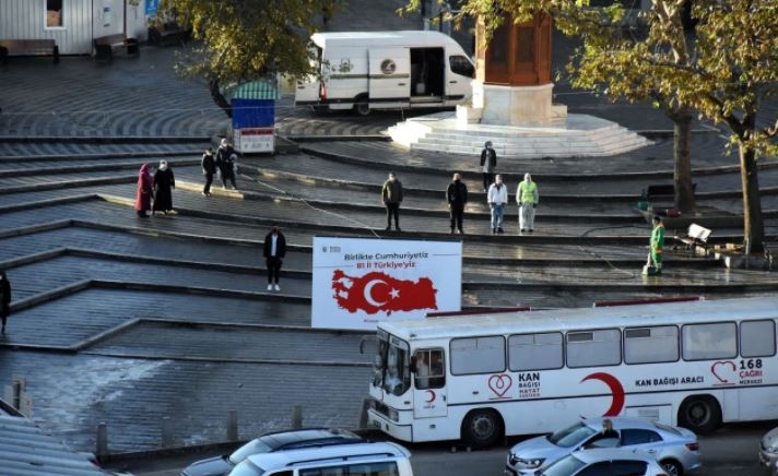 Hayat bir dakika durdu! 9:05 Türkiye'den Atatürk'e saygı duruşu 7