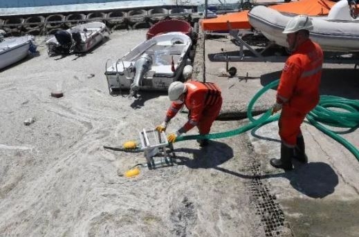 Çevre Bakanlığı ilk adımı attı! Deniz salyası temizliği başladı 9