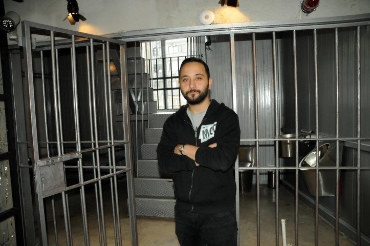 Hapishane konseptli "Kodes Cafe" açıldı 24