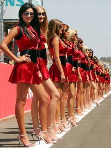 Formula-1 Kızlarına Feminizm engeli 3