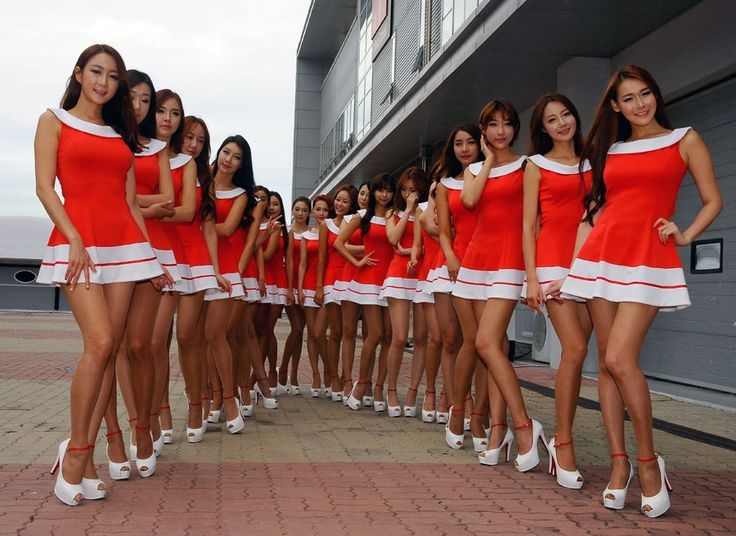 Formula-1 Kızlarına Feminizm engeli 34