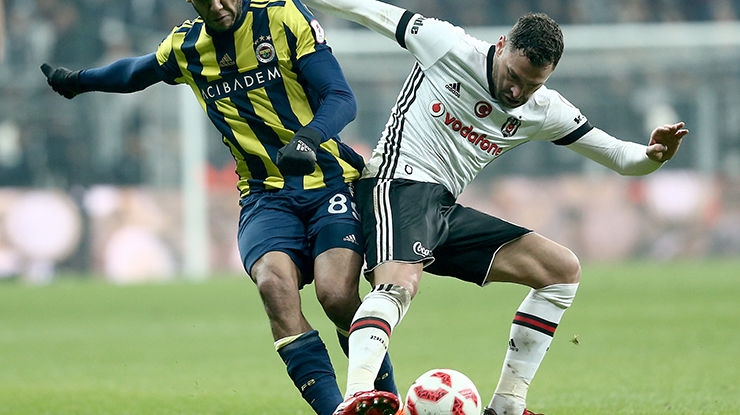 İşte Trabzonspor – Beşiktaş maçının ilk 11’leri 15