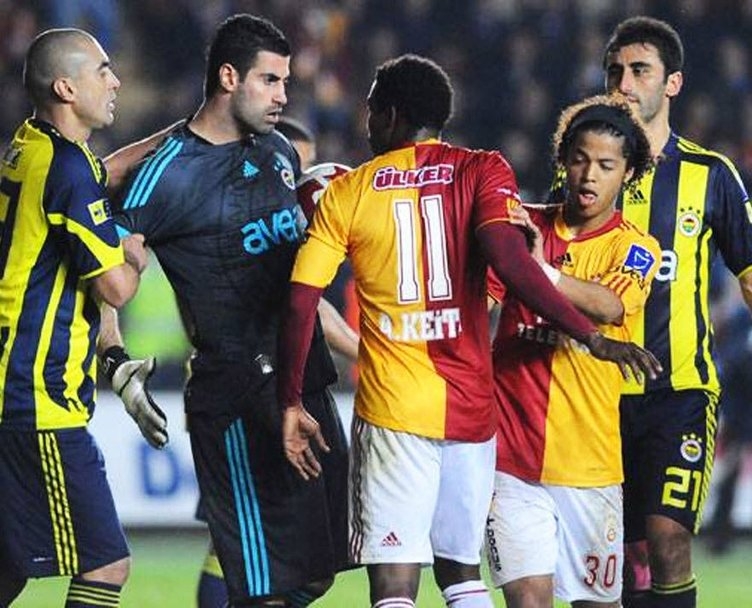 İşte spor yazarlarının Fenerbahçe – Galatasaray maçı skor tahminleri 23