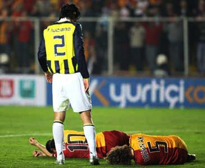 İşte spor yazarlarının Fenerbahçe – Galatasaray maçı skor tahminleri 4