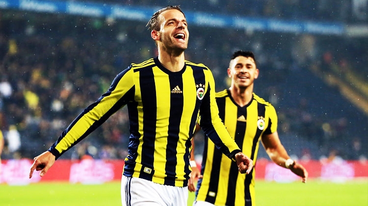 İşte Fenerbahçe – Galatasaray maçı ilk 11’leri 12