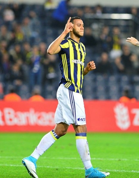 İşte Fenerbahçe – Galatasaray maçı ilk 11’leri 8