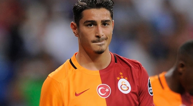 Galatasaray’da 9 futbolcu ile yollar ayrılıyor! 16