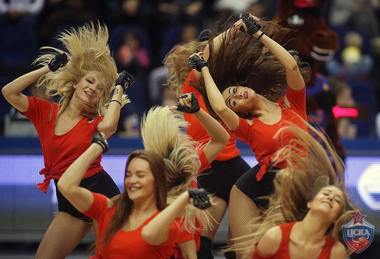 CSKA’lı dansçı kızlar büyüledi 17