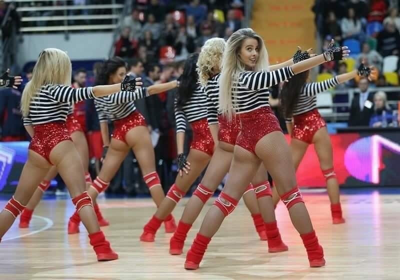 CSKA’lı dansçı kızlar büyüledi 8