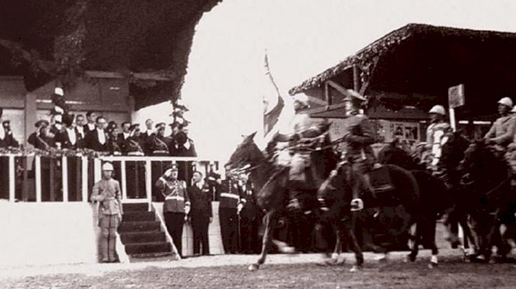 Atatürk'ün katıldığı 29 Ekim kutlamalarından fotoğraflar 3