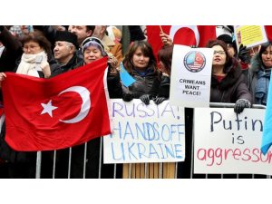 Kırım Türkleri ABD'de Rusya'yı Protesto etti