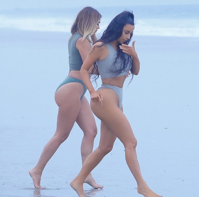 Kardashian sahilde spor yaptı! 21