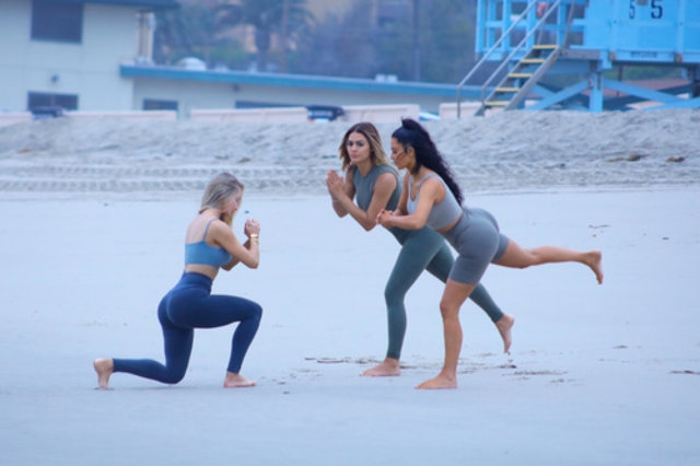 Kardashian sahilde spor yaptı! 8