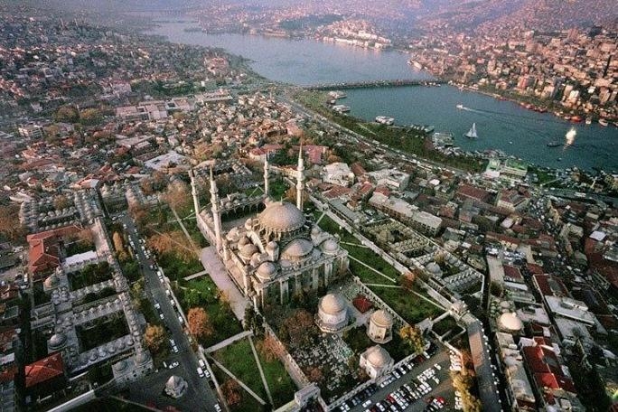 Ara Güler'in Objektifi'nden Siyasiler ve İstanbul 18
