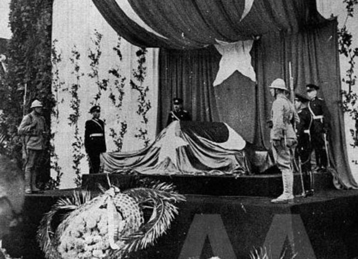 Ölümünün 80. Yıldönümü'nde Az Görülen Atatürk Fotoğrafları 1