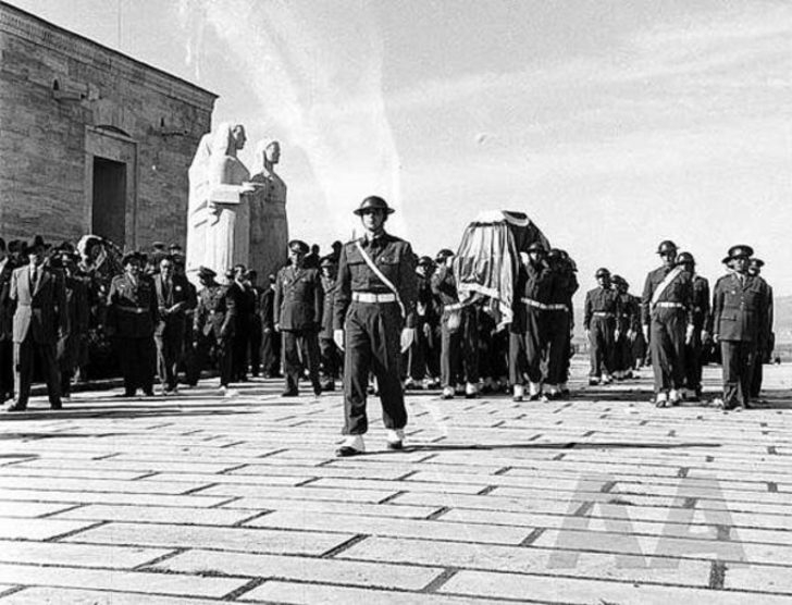 Ölümünün 80. Yıldönümü'nde Az Görülen Atatürk Fotoğrafları 33