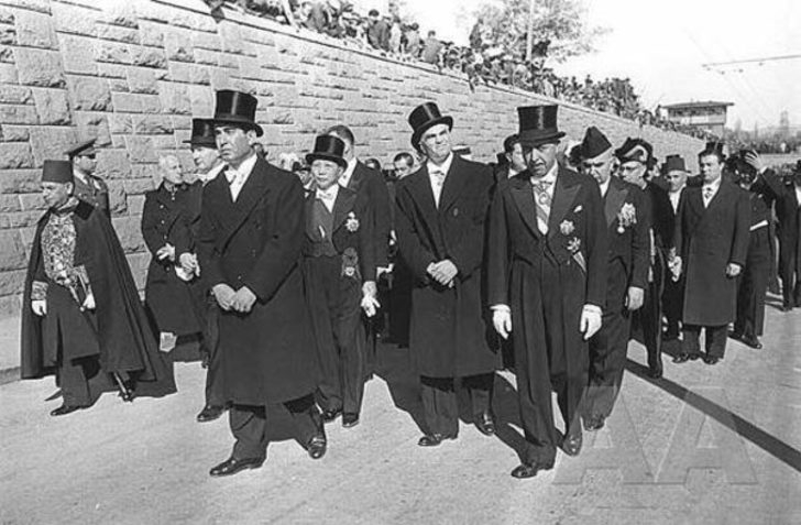 Ölümünün 80. Yıldönümü'nde Az Görülen Atatürk Fotoğrafları 9