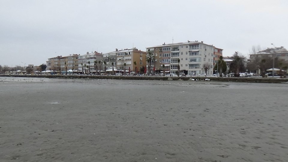 Korkutan görüntü! İstanbul'da deniz 150 metre çekildi 7