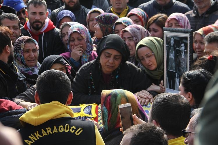 Kazada hayatını kaybeden Ankaragücü taraftarı için tören düzenlendi 8