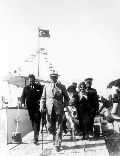 Digital olarak yeniden düzenlenmiş az bilinen Atatürk fotoğrafları 16