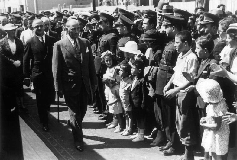 Digital olarak yeniden düzenlenmiş az bilinen Atatürk fotoğrafları 9