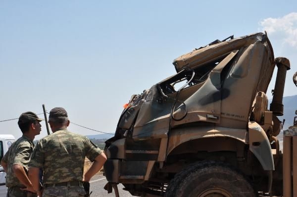 Gaziantep'te askeri araç devrildi! Yaralılar var 6