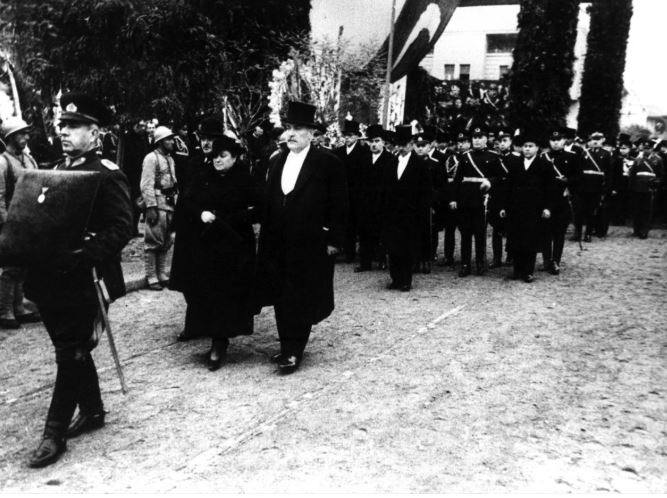 İşte Atatürk'ün ilk kez göreceğiniz fotoğrafları 11
