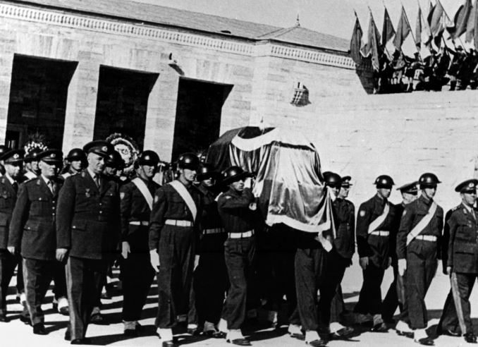İşte Atatürk'ün ilk kez göreceğiniz fotoğrafları 9