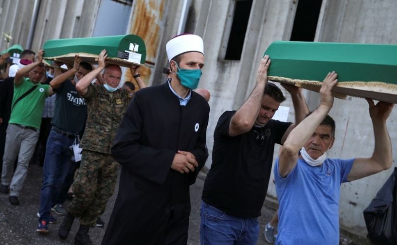 Çeyrek asırdır unutulmayan acı: Srebrenitsa Soykırımı 23