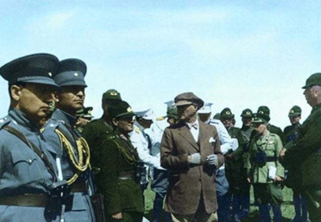 Genelkurmay arşivinden renklendirilmiş Atatürk fotoğrafları 13