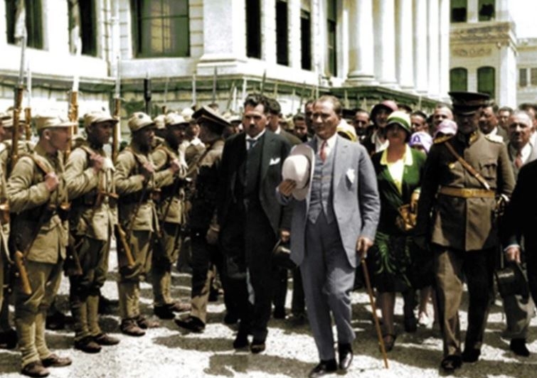 Genelkurmay arşivinden renklendirilmiş Atatürk fotoğrafları 14