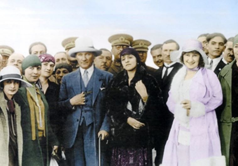 Genelkurmay arşivinden renklendirilmiş Atatürk fotoğrafları 16