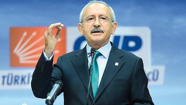 Teröre karşı şarkılı türkülü miting mi olur?