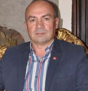 Eski MHP'li belediye başkanı CHP'den aday oldu