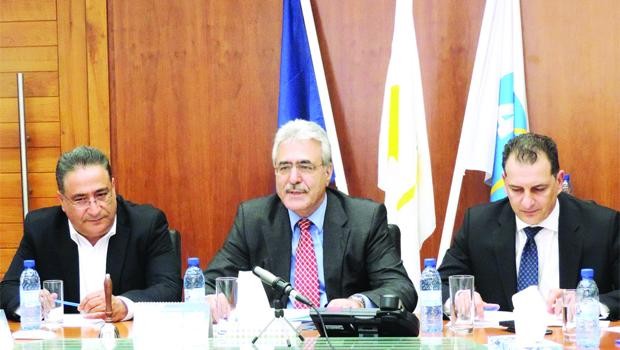 Rumlardan, KKTC'ye 2 milyar Euro fatura