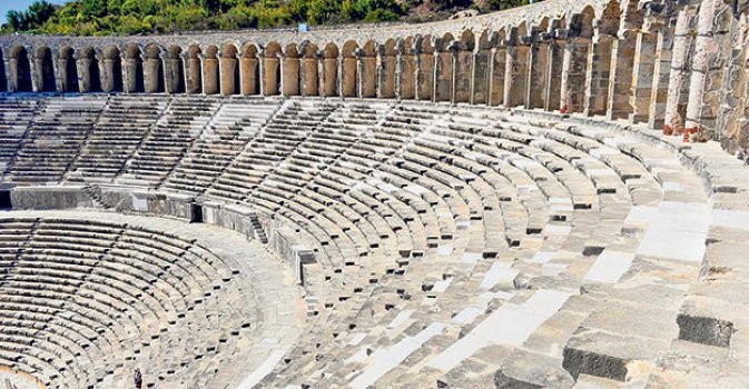 İş'de Skandal, Savunma da