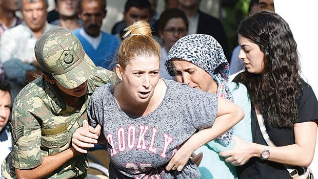 'Kocam şehit oldu, haydi barışın artık'