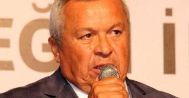 MHP'li Belediye Başkanı AKP'ye katıldı