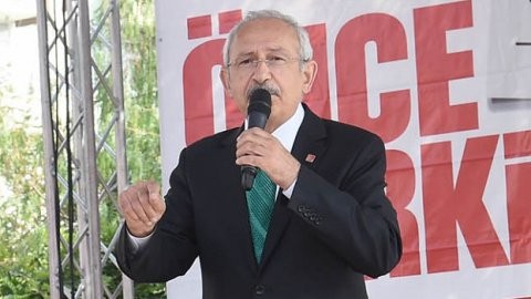 'Davutoğlu'nun iradesi ipotekli'