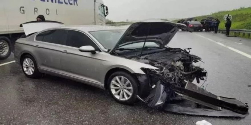 AK Parti Balıkesir Milletvekili Mustafa Canbey trafik kazası geçirdi!