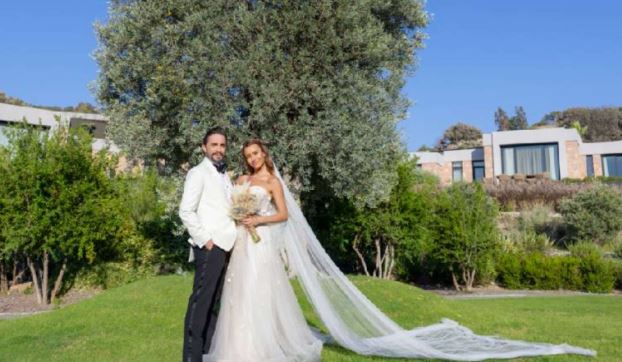 Ahmet Kural evlendi! İşte düğünden ilk kareler...