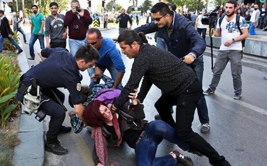 Antalya'da olaylı G-20 eyleminde 30 gözaltı