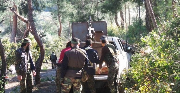 Suriye ve Rusya Türkmen köylerini vuruyor