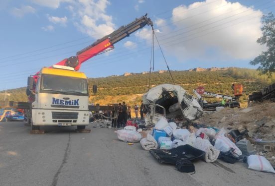 Gaziantep'te freni patlayan kamyon dehşeti: Ölü ve yaralılar var
