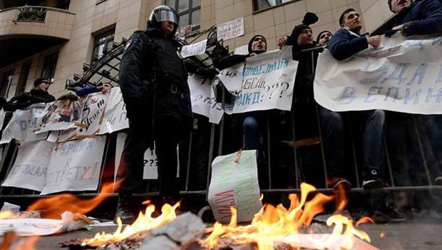 Türkiye'nin Moskova Büyükelçiliği'ne saldırı