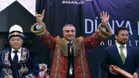 Sedat Peker'i 'Türklük Hakanı' yaptılar