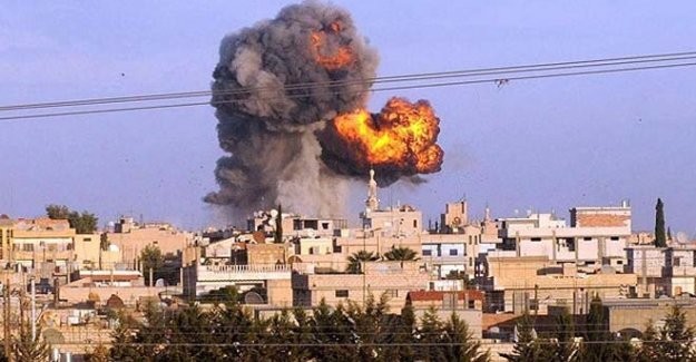 İngiltere Suriye'yi bombalamaya başladı