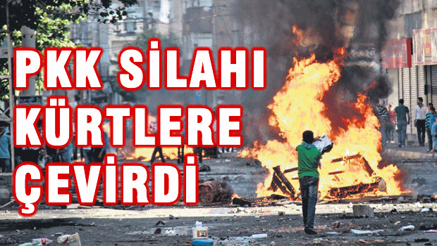 Teröristler silahlarını Kürtlere çevirdi!